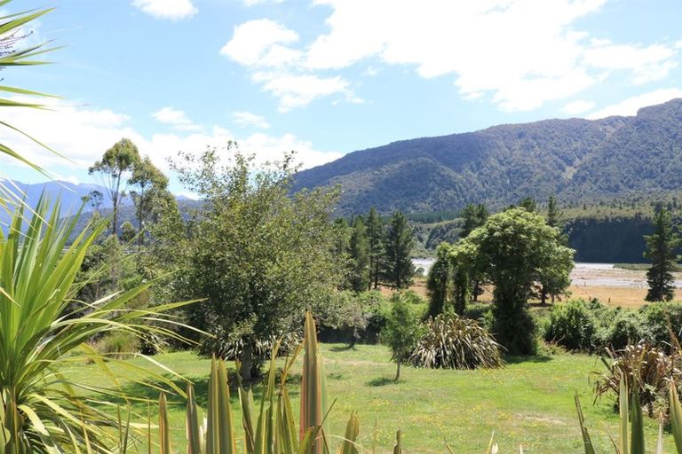 Photo of property in 4541 Otira Highway, Jacksons, Inchbonnie, 7875