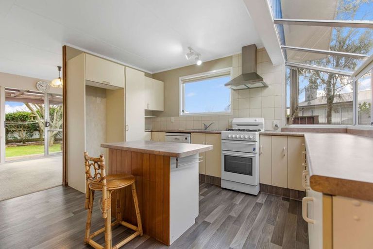 Photo of property in 9 Browning Crescent, Owhata, Rotorua, 3010