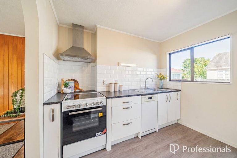 Photo of property in 98a Reynolds Street, Taita, Lower Hutt, 5011