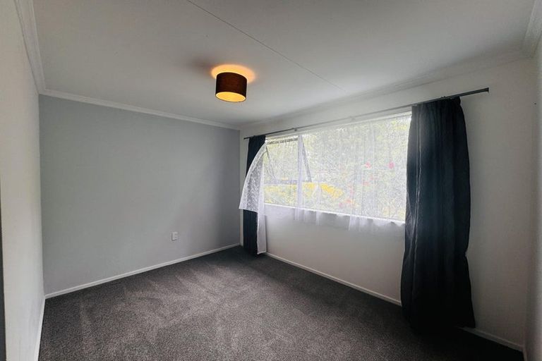 Photo of property in 50 Hillcrest Drive, Kelvin Grove, Palmerston North, 4414