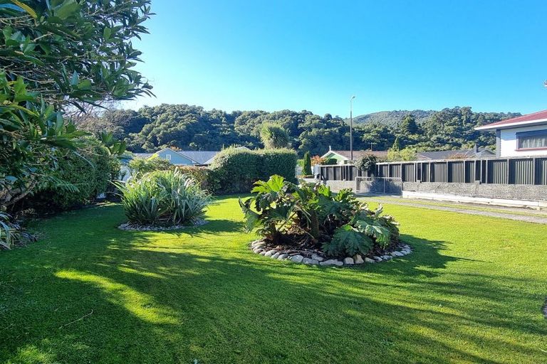 Photo of property in 86 Marsden Road, Greymouth, 7805