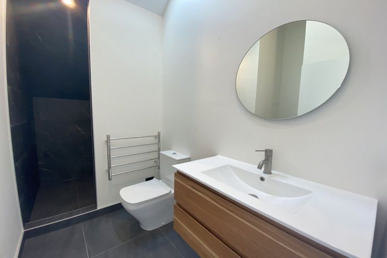 Photo of property in 39 Casterway Crescent, Jacks Point, 9371