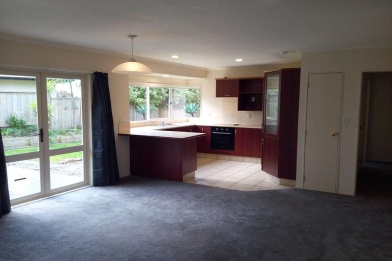 Photo of property in 5 Hawk Place, Welcome Bay, Tauranga, 3112