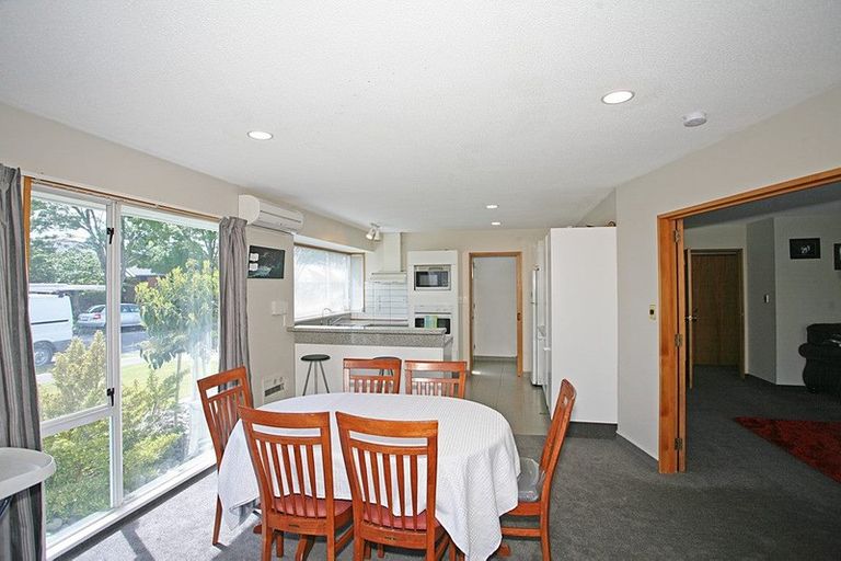 Photo of property in 23 Althorp Place, Avonhead, Christchurch, 8042