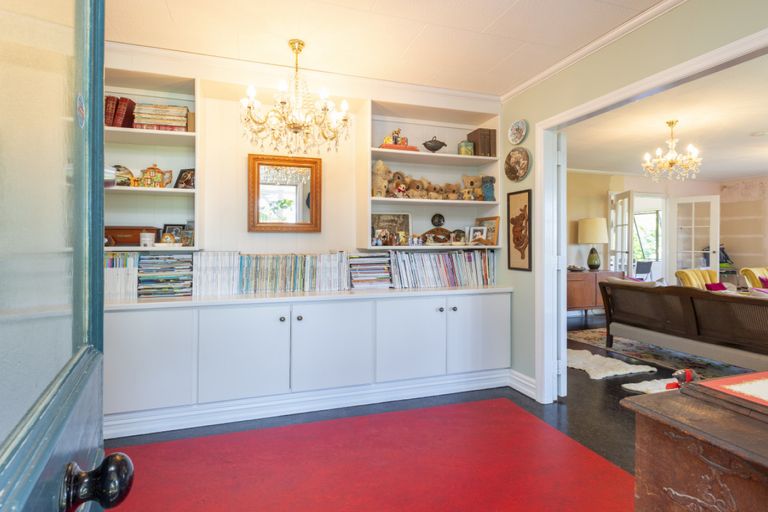 Photo of property in 11 Pah Hill Road, Wharehine, Wellsford, 0973