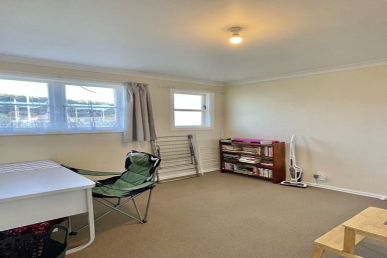 Photo of property in 28 Maclean Street, Wallaceville, Upper Hutt, 5018