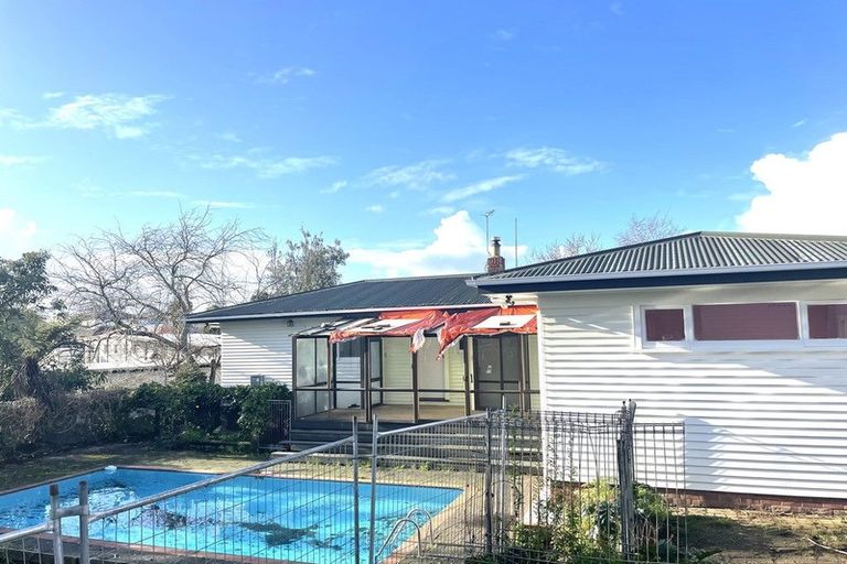 Photo of property in 27 Landscape Road, Papatoetoe, Auckland, 2025