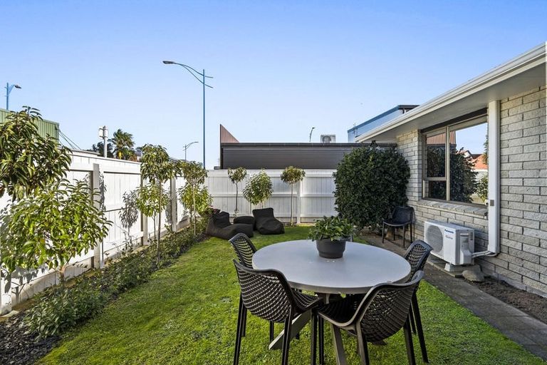 Photo of property in 5a Clemow Road, Fitzroy, New Plymouth, 4312