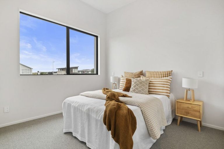 Photo of property in 49 Bearing Parade, Long Bay, Auckland, 0630