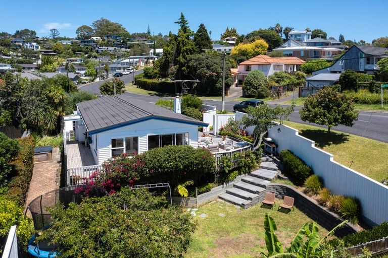 Photo of property in 1/46 Matipo Road, Mairangi Bay, Auckland, 0630