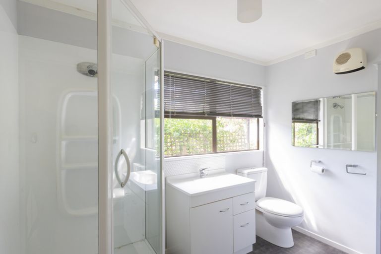 Photo of property in 11 Pah Hill Road, Wharehine, Wellsford, 0973