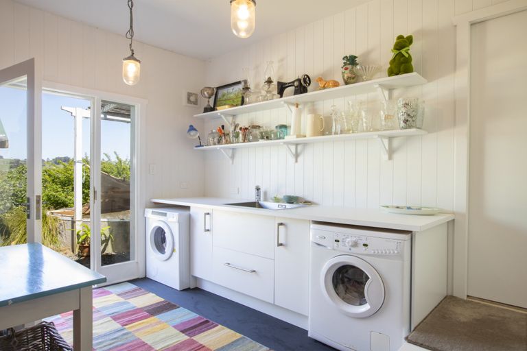 Photo of property in 11 Pah Hill Road, Wharehine, Wellsford, 0973