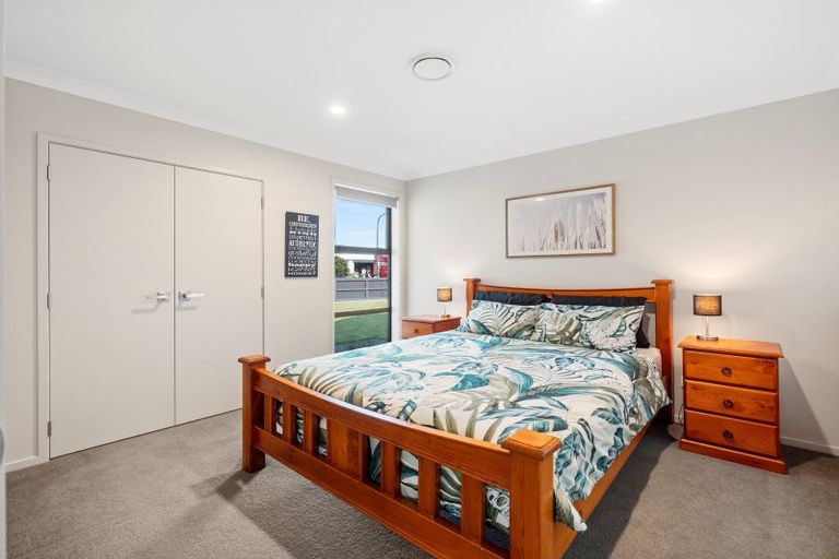 Photo of property in 3 Raiha Street, Papamoa Beach, Papamoa, 3118