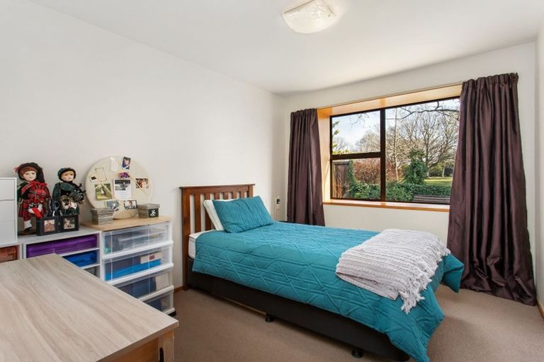 Photo of property in 2/13 Abberley Crescent, St Albans, Christchurch, 8014