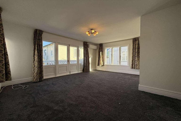 Photo of property in 12c Hobson Street, Thorndon, Wellington, 6011