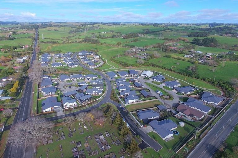 Photo of property in 12 Magnolia Lane, Kaukapakapa, Helensville, 0875