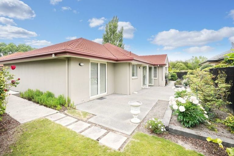 Photo of property in 17 Caleb Place, Northwood, Christchurch, 8051