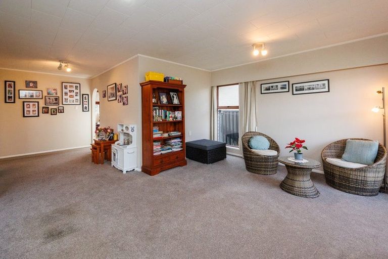 Photo of property in 3 Geraldine Crescent, Cloverlea, Palmerston North, 4412