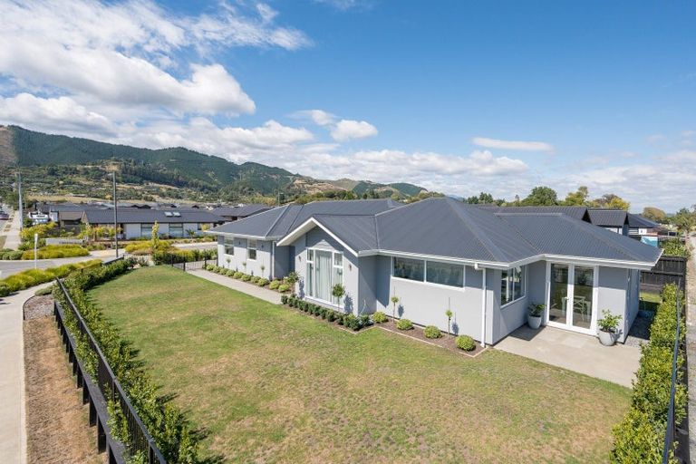 Photo of property in 2 Hallmark Drive, Hope, Richmond, 7020