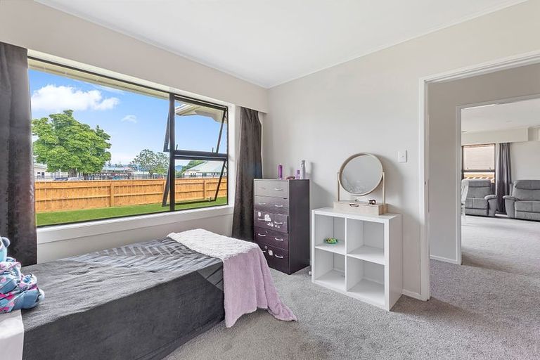 Photo of property in 61 College Road, Edgecumbe, 3120