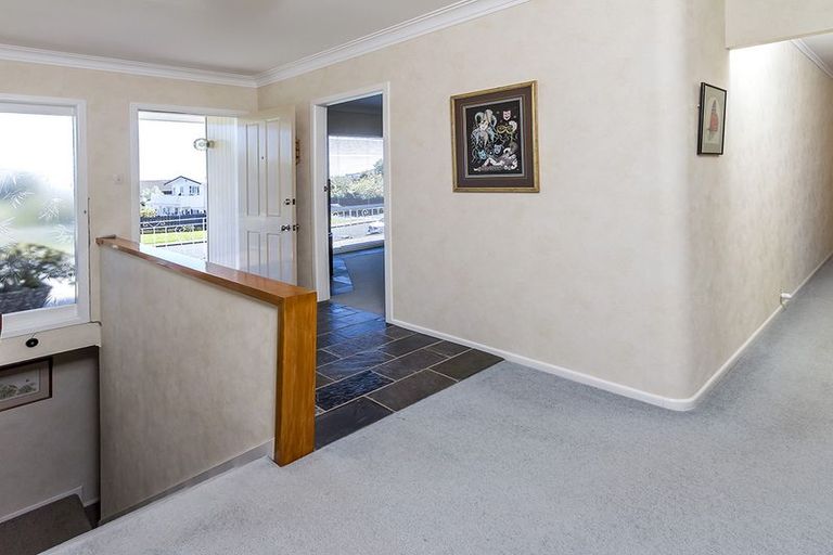 Photo of property in 70 O'halloran Road, Howick, Auckland, 2014