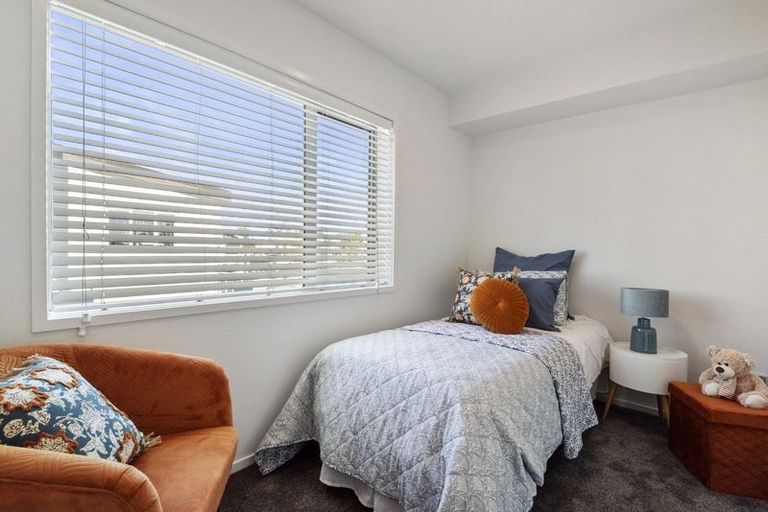 Photo of property in 74 Niu Lane, Te Atatu South, Auckland, 0610