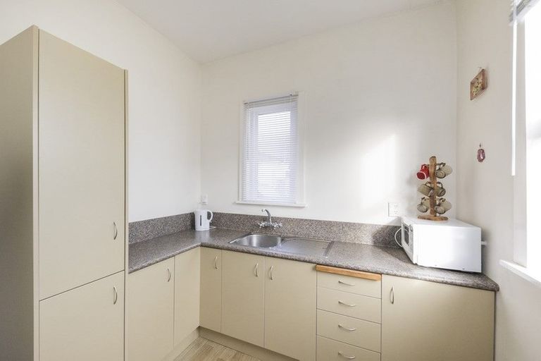 Photo of property in 11 Joseph Street, West End, Palmerston North, 4412