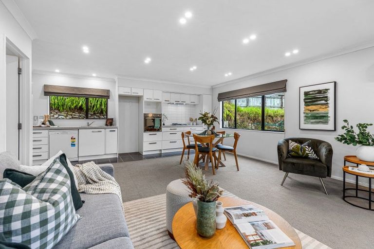 Photo of property in 2 Peppertree Way, Brookfield, Tauranga, 3110