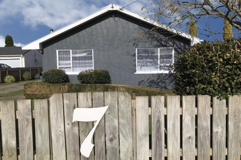 Photo of property in 7 George Street, Eltham, 4322