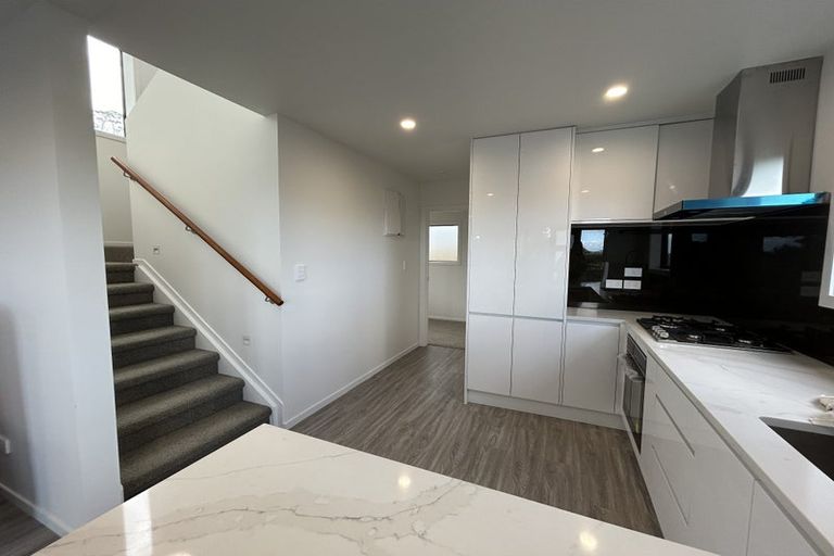 Photo of property in 338 Triangle Road, Massey, Auckland, 0614