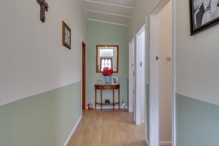 Photo of property in 49 Halls Road, Pahiatua, 4910