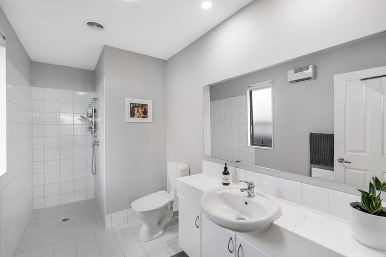 Photo of property in 30 Glasnevin Drive, Casebrook, Christchurch, 8051