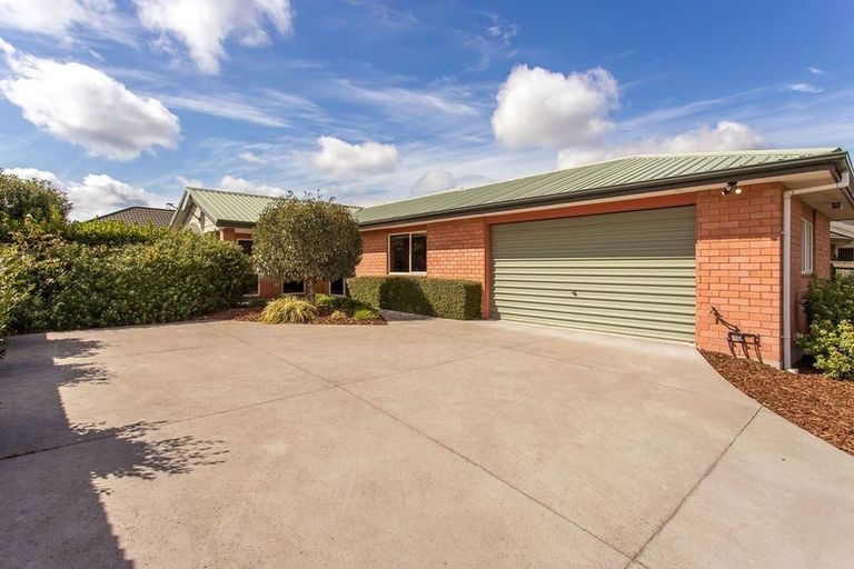 Photo of property in 11 Pentland Drive, Belfast, Christchurch, 8051