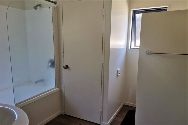 Photo of property in 34 Manaia View Road, One Tree Point, 0118