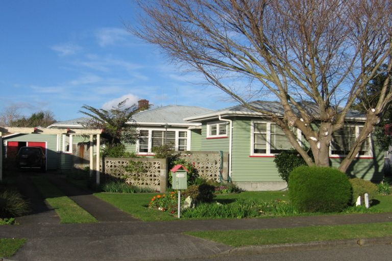 Photo of property in 5 Eton Place, Terrace End, Palmerston North, 4410