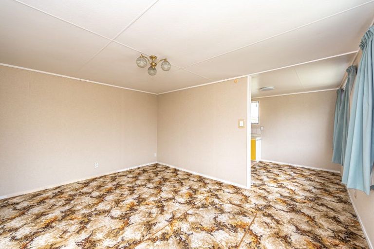 Photo of property in 73 Polson Street, Castlecliff, Whanganui, 4501