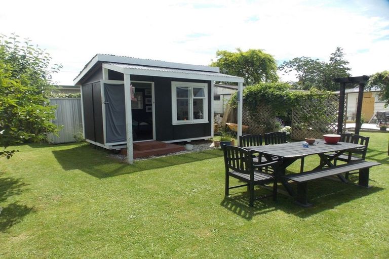 Photo of property in 3 Denbigh Place, Awapuni, Palmerston North, 4412