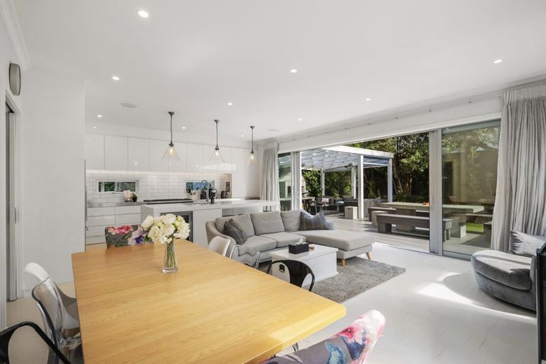 Photo of property in 2 Katherine Avenue, Thorndon, Wellington, 6011