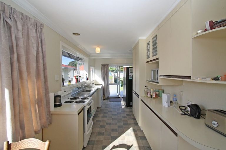 Photo of property in 122 Frankley Road, Frankleigh Park, New Plymouth, 4310
