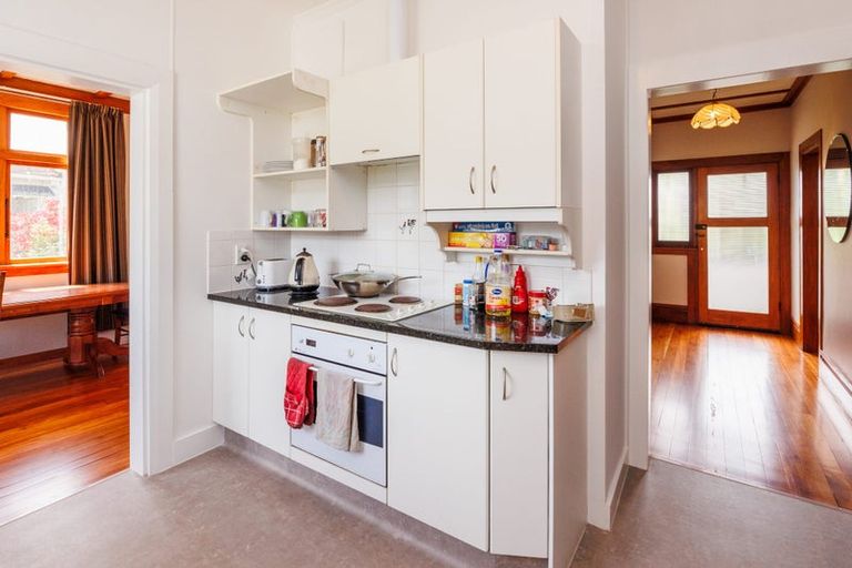 Photo of property in 25 Argyle Avenue, Takaro, Palmerston North, 4410