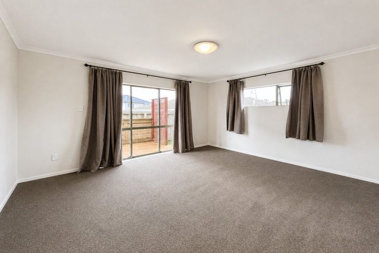 Photo of property in 48 Medvale Avenue, Flat Bush, Auckland, 2019