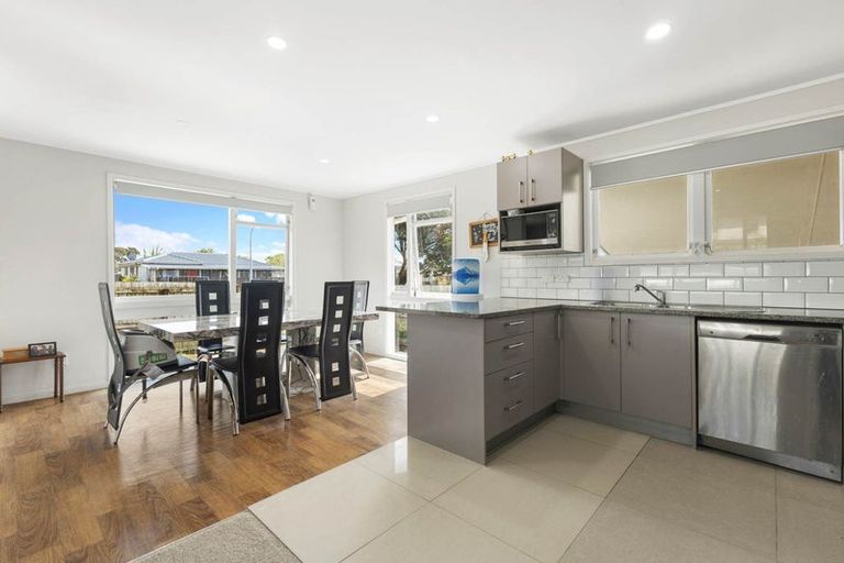 Photo of property in 13 Kirkella Crescent, Mangere East, Auckland, 2024