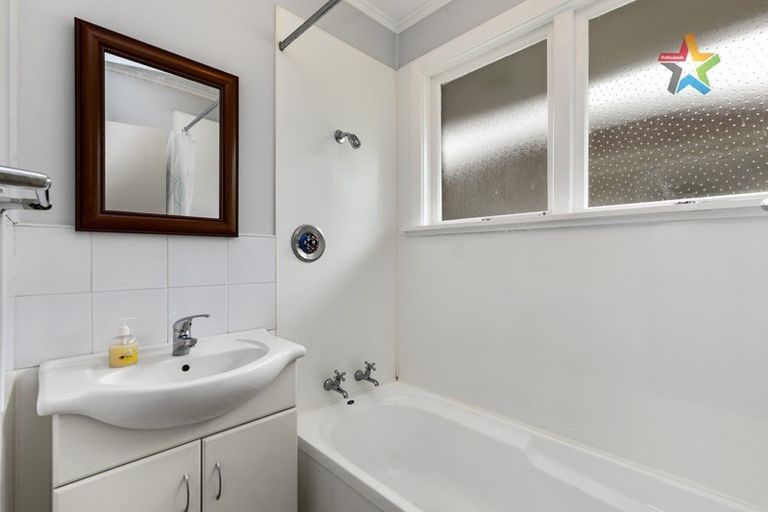 Photo of property in 143 Riverside Drive, Waiwhetu, Lower Hutt, 5010