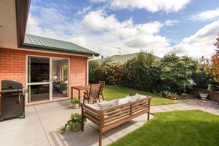 Photo of property in 11 Pentland Drive, Belfast, Christchurch, 8051