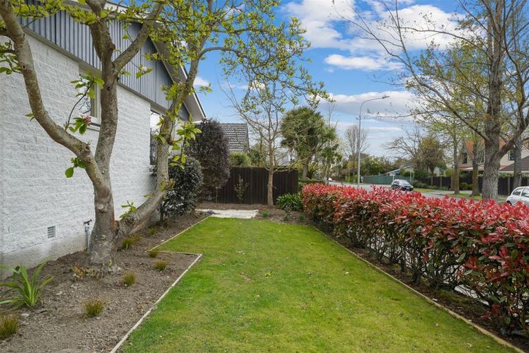 Photo of property in 22 Cullahill Street, Harewood, Christchurch, 8051