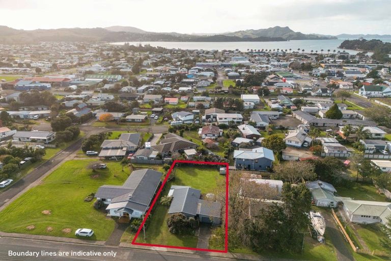 Photo of property in 5 Dundas Street, Whitianga, 3510