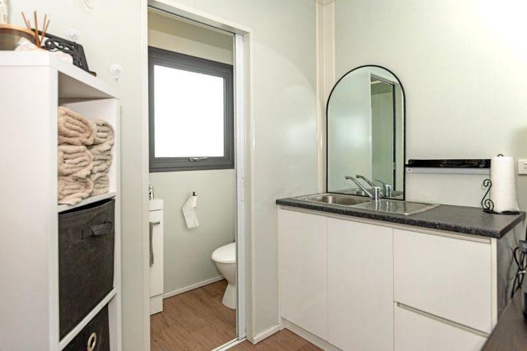 Photo of property in 7 Parkinson Street, Tolaga Bay, 4077