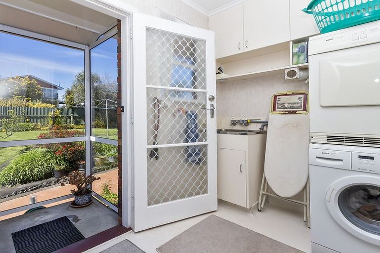 Photo of property in 70 O'halloran Road, Howick, Auckland, 2014