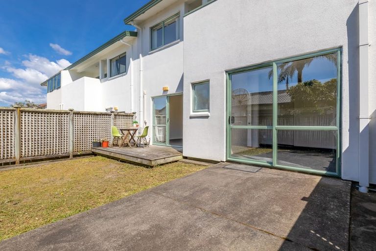 Photo of property in 13 Vitex Lane, Henderson, Auckland, 0612