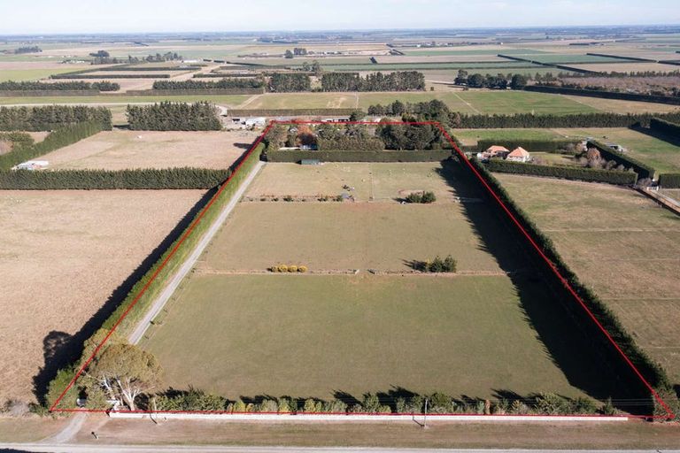 Photo of property in 1195 Hoskyns Road, Kirwee, Christchurch, 7671